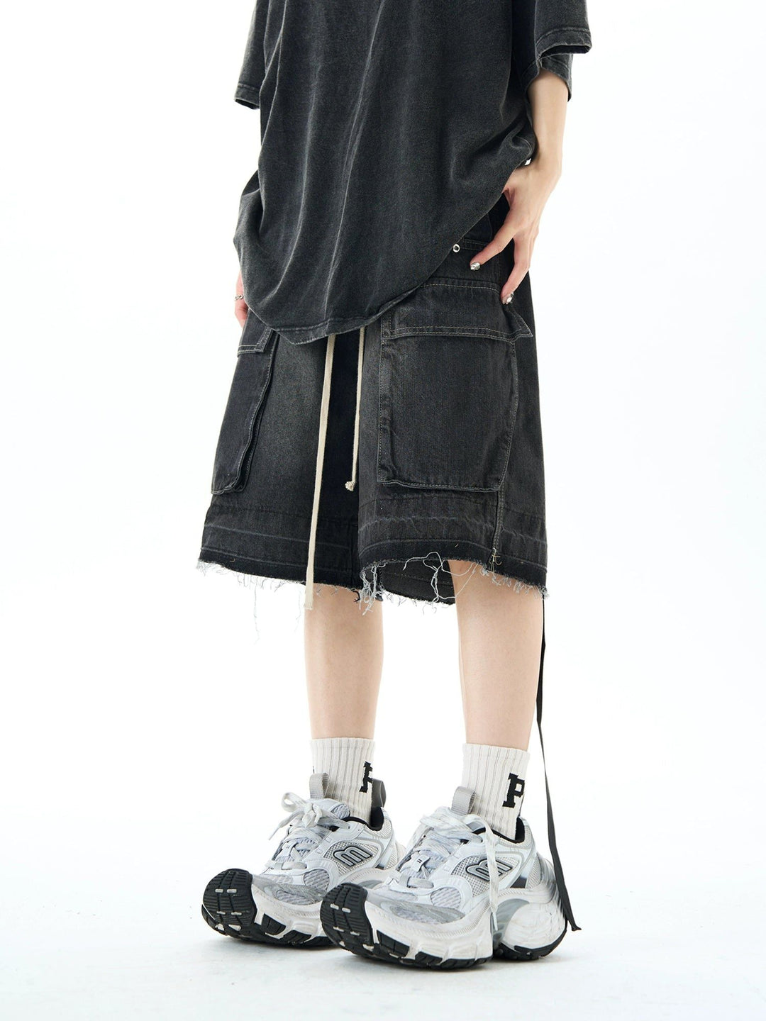 Gradient Raw Edge Denim Shorts