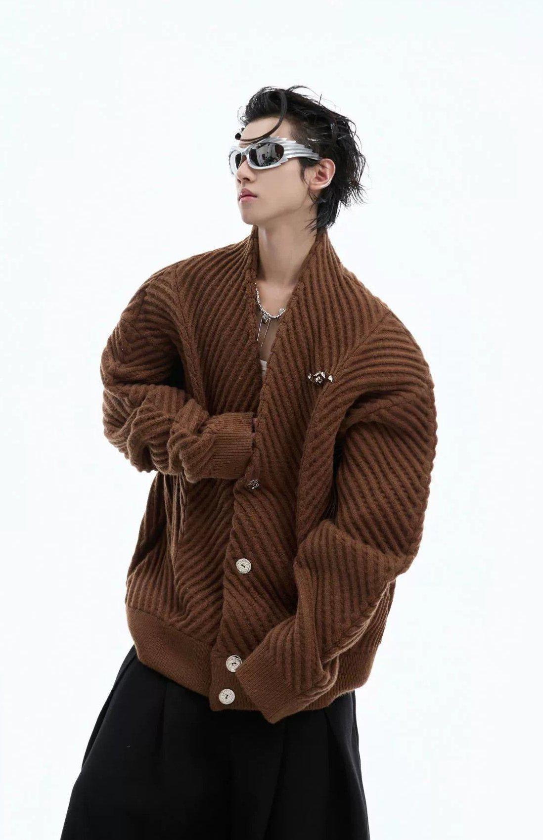 Lines Pattern Thick Knit Cardigan