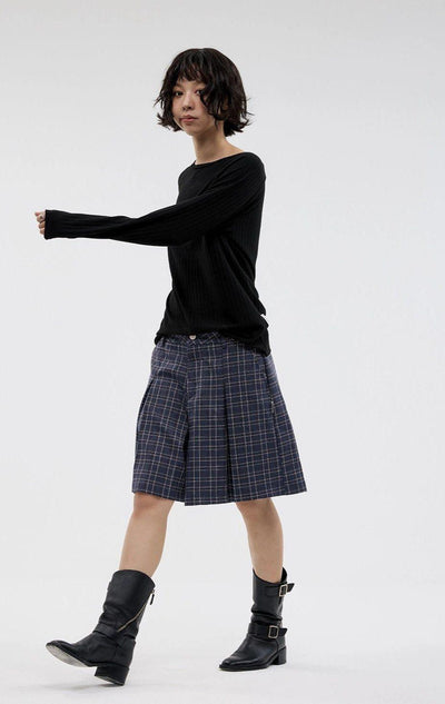 Buttoned Pleated Plaid Skirt