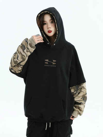 Camouflage Spliced Sleeves Hoodie