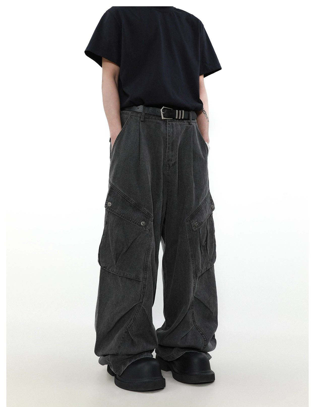 新作【MR NEARLY】street patched hole camouflage denim Amazon.com: Men's Camo Patchwork Denim Jeans Distressed